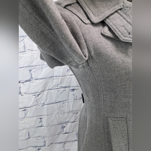Burberry Double Breasted Pea Coat Jacket Zip Cuffs Peplum Pleated Gray Wool 2 US - Picture 15 of 16